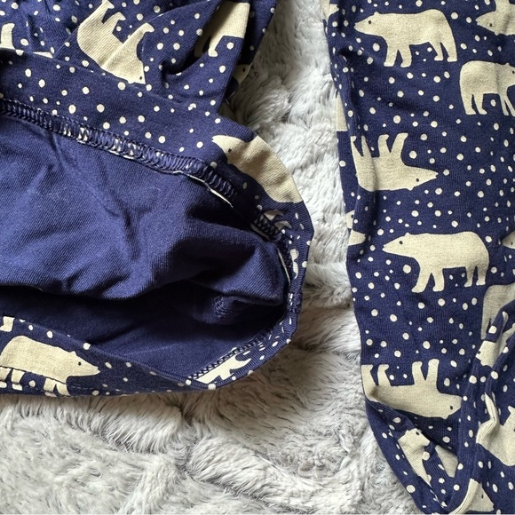 Hanna Andersson Kids Holiday Long John Pajama Snowy Polar Bear on Navy size 4 - Picture 4 of 6